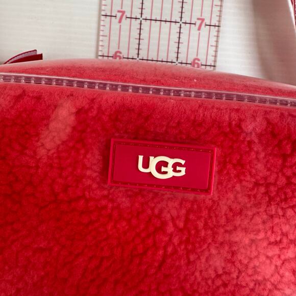 UGG Janey II Clear UGG Plush Signature Crossbody Bag Red Belt Bag Sporty Clear - Picture 10 of 11